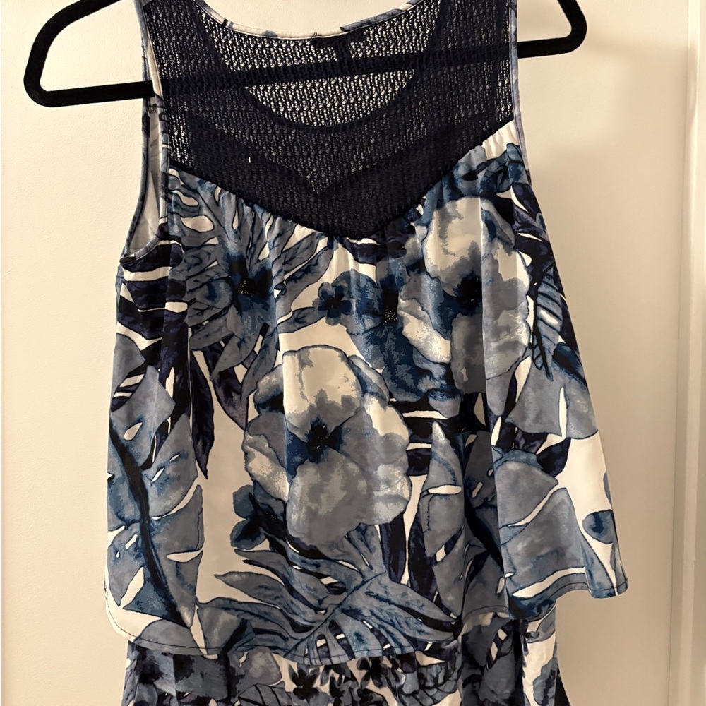 Cupio Blue and White Floral Tank Top - Picture 2 of 7